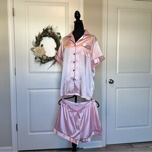 Elegant Pink Satin Women's Pajama Set